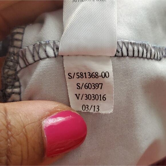 Athleta Tic Tac Toe Razor Back Paisley Tank Gray Size S - Picture 6 of 6